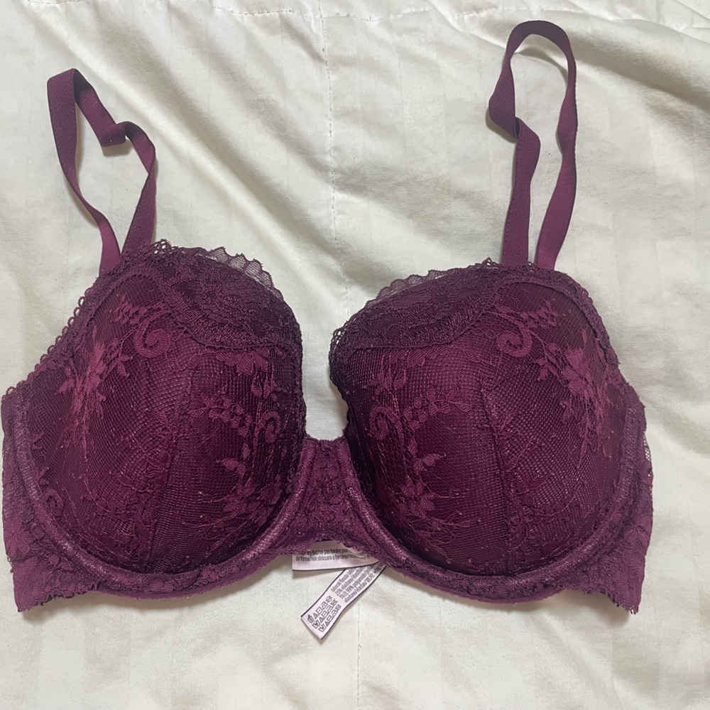 Victoria's Secret Purple Lace Bra 32DDD